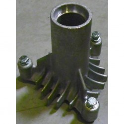 Peilio laikiklio korpusas traktoriukams HUSQVARNA, CRAFTSMAN, tvirtinamas 3 varžtais, 128774